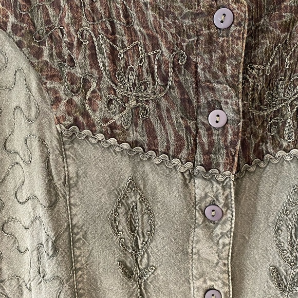 Tradition collection vintage 90s boho embroidered green short sleeve top - Picture 2 of 8